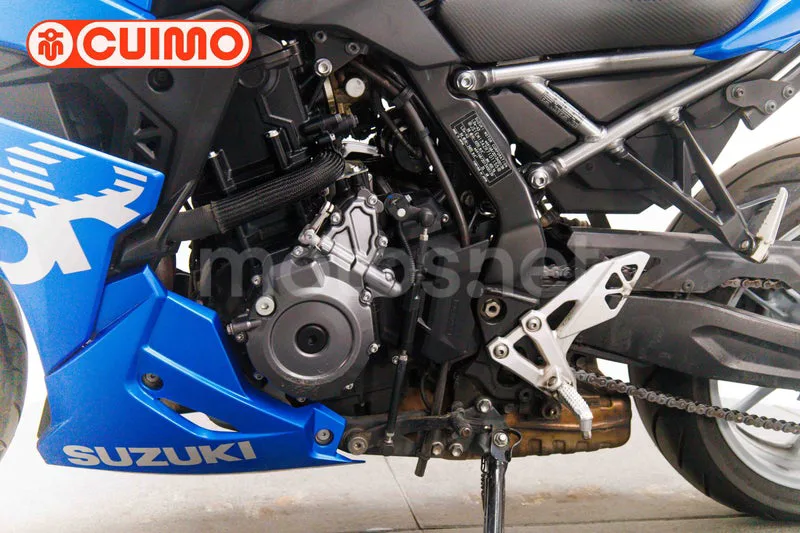 Suzuki GSX-8R - Vista 24