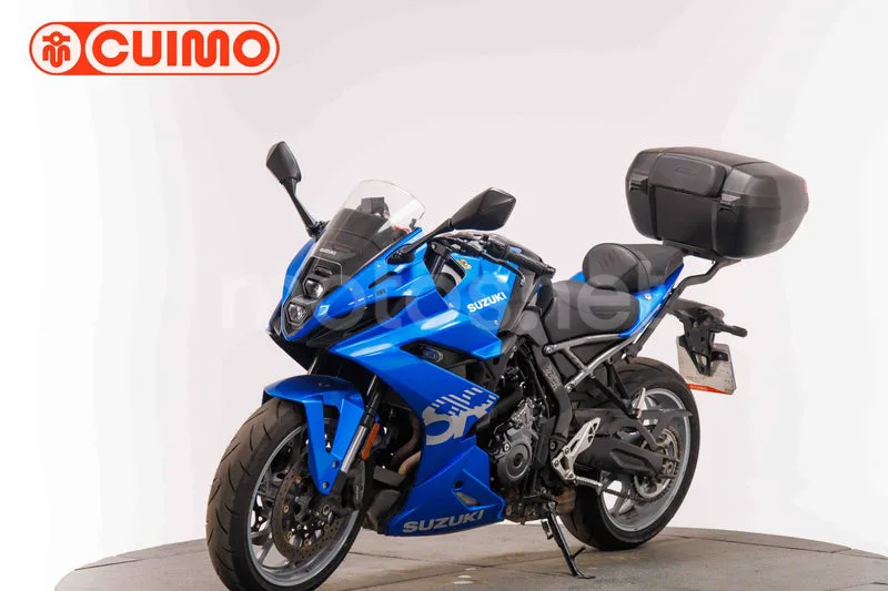 Suzuki GSX-8R - Vista 9