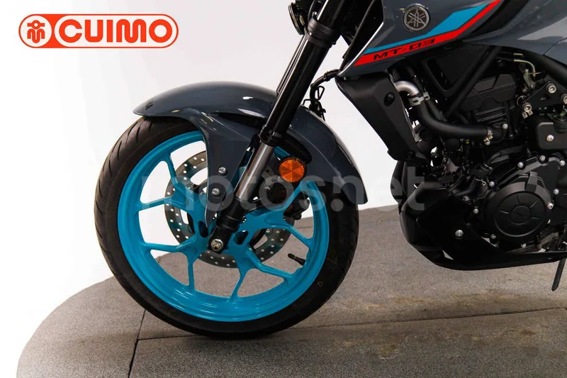Yamaha MT-03 - Vista 21