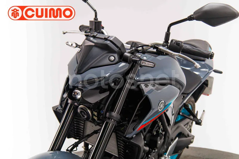 Yamaha MT-03 - Vista 22
