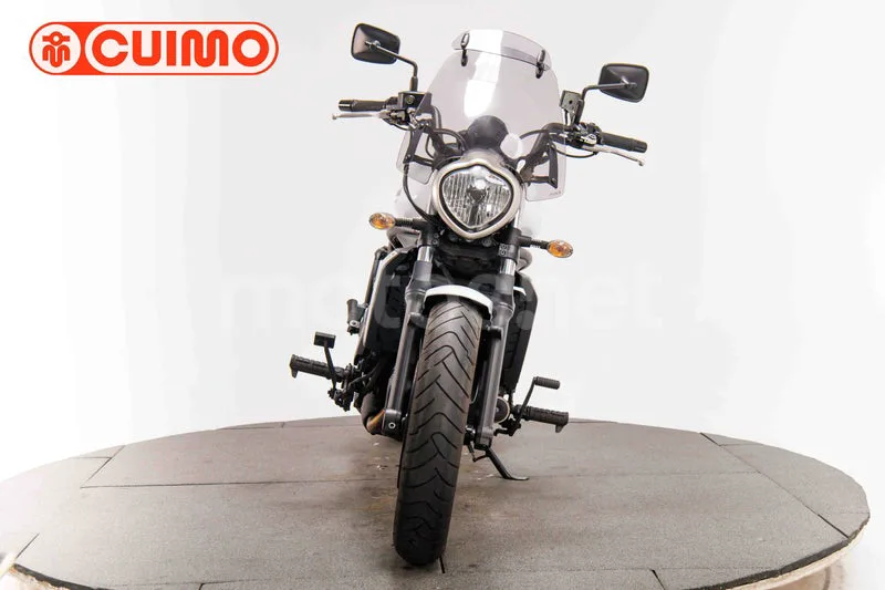 Kawasaki Vulcan S - Vista 10