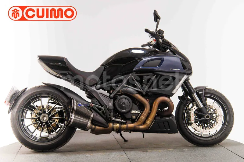 Ducati Diavel 9299 € 2011 Valencia - 2