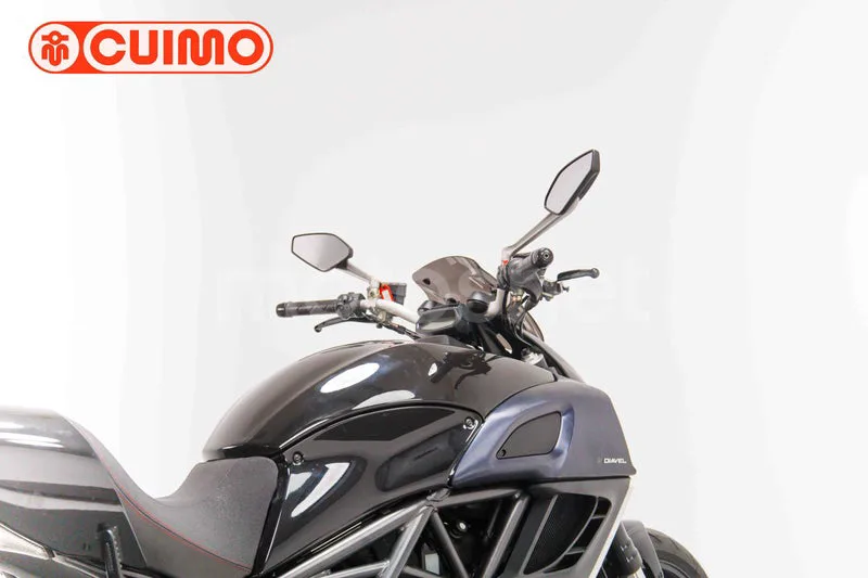 Ducati Diavel - Vista 15