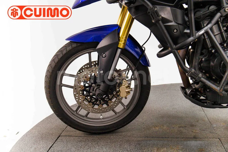 Triumph Tiger 800 - Vista 23
