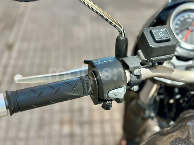 Honda GB350S - Vista 17