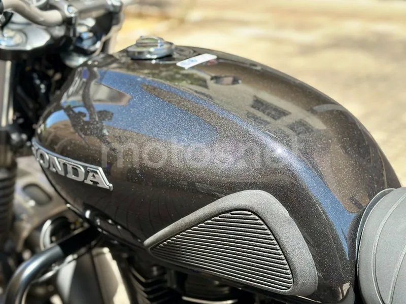 Honda GB350S - Vista 19