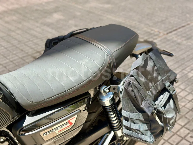 Honda GB350S - Vista 23