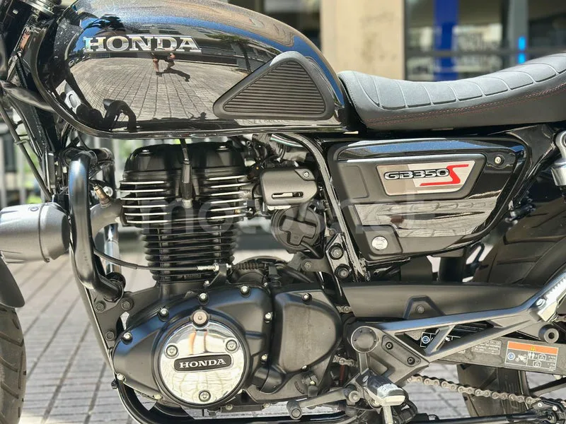 Honda GB350S - Vista 24