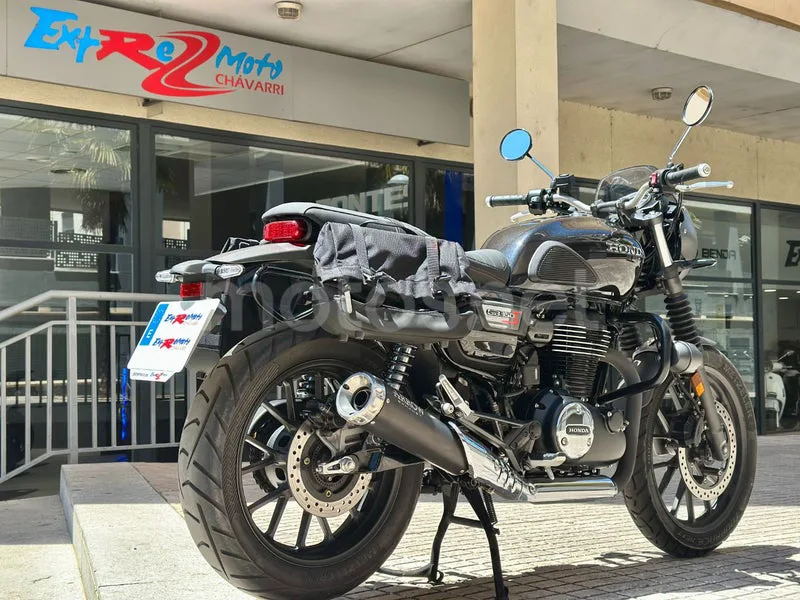 Honda GB350S - Vista 5