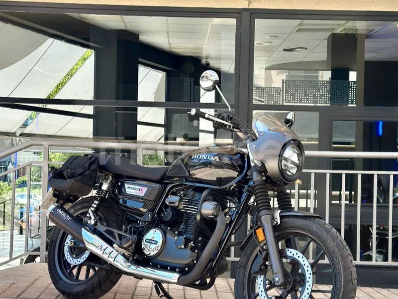 Honda GB350S - Vista 47