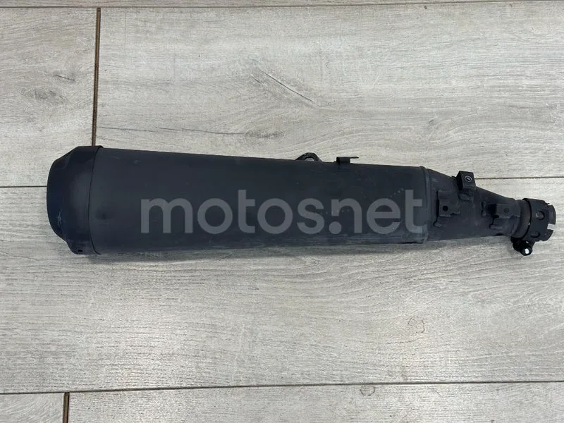 Honda GB350S - Vista 10