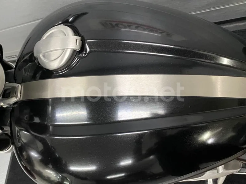 Triumph Rocket 3 - Vista 17