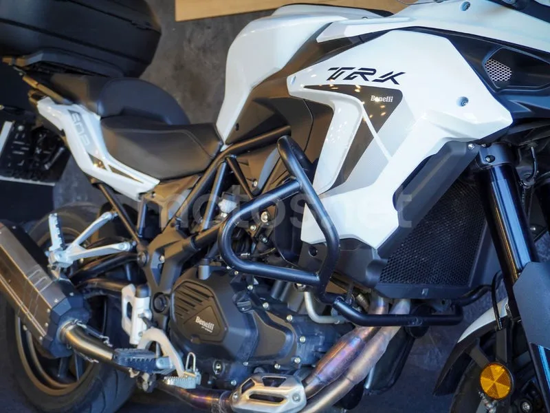 Benelli TRK 502 - Vista 11