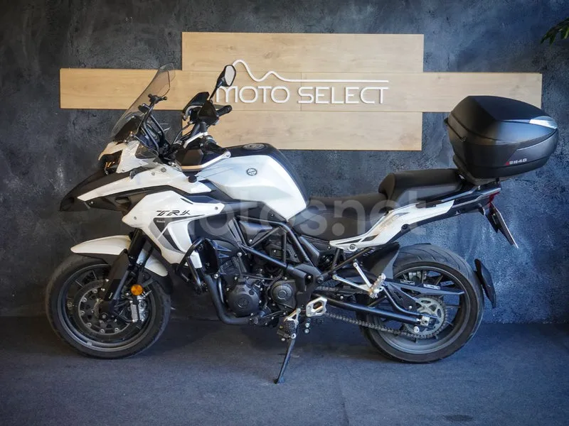 Benelli TRK 502 - Vista 12