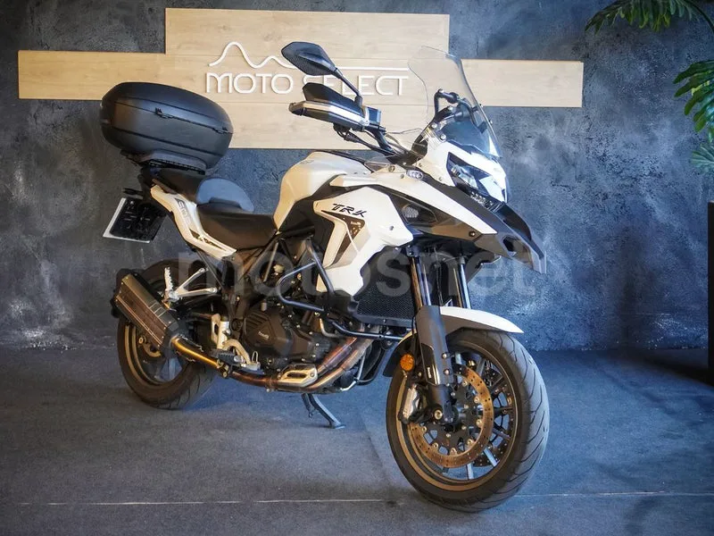 Benelli TRK 502 - Vista 3