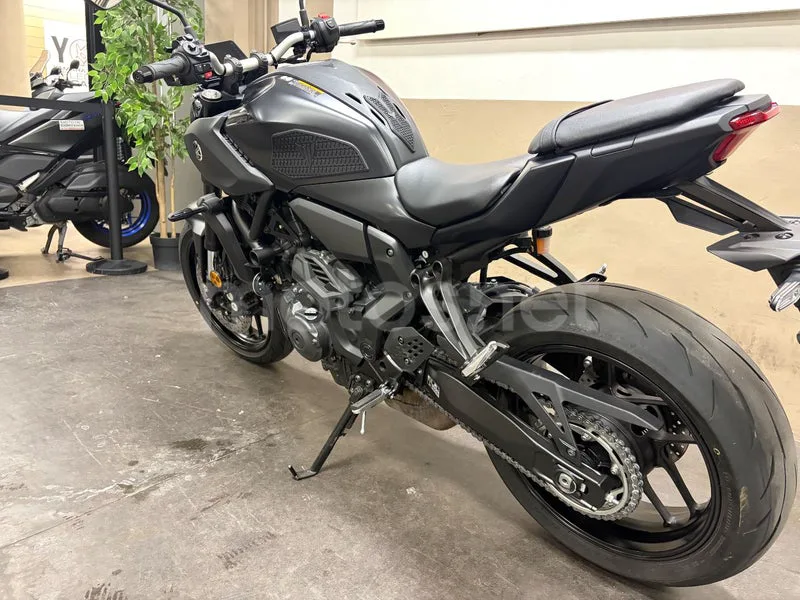 Yamaha MT-07 - Vista 6