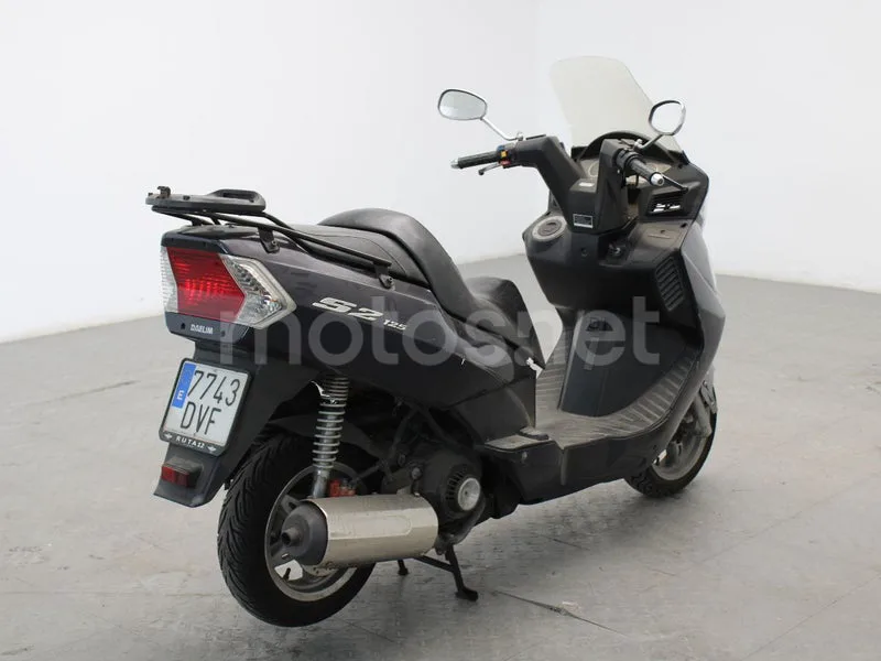Daelim S2 125 - Vista 8