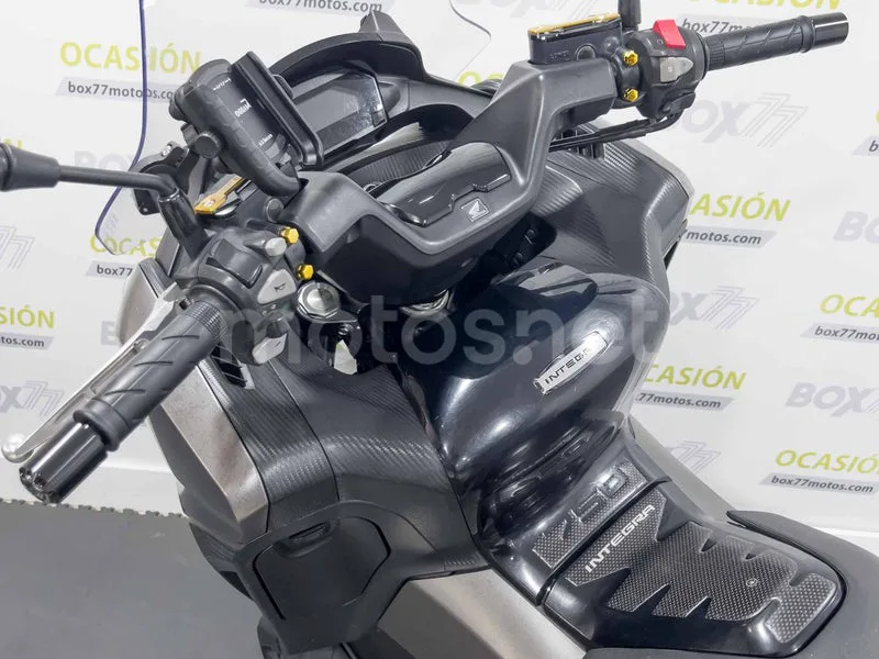 Honda Integra 750 S - Vista 10