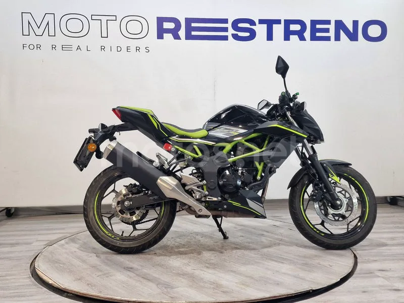 Kawasaki Z125 - Vista 6