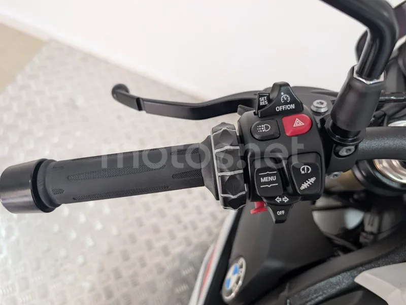 BMW S 1000 R - Vista 10