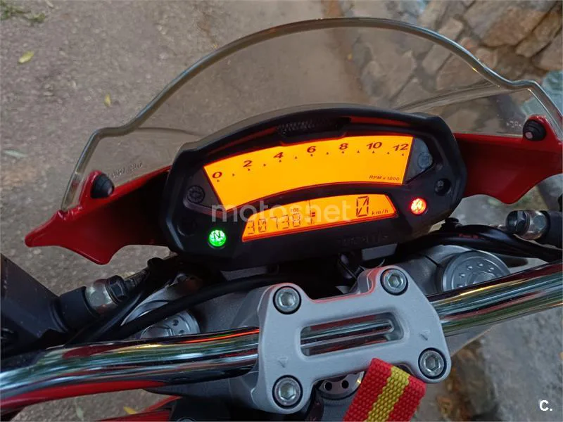 Ducati Monster 696 - Vista 6