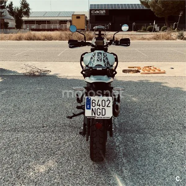 Royal Enfield Himalayan 450 - Vista 3