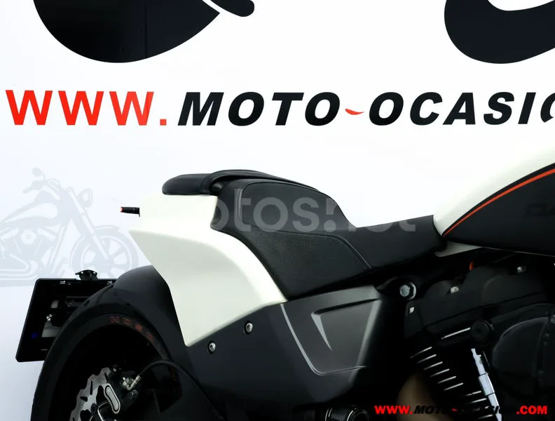 Harley-Davidson FXDR 114 - Vista 11