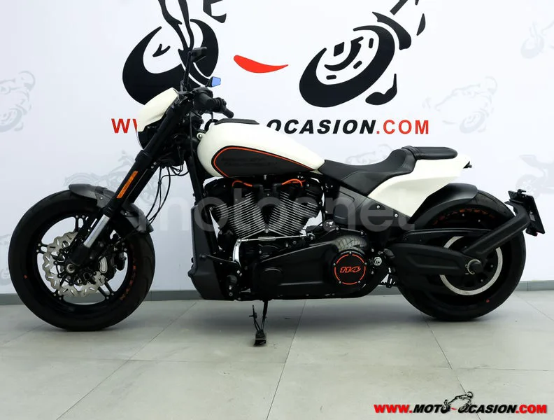 Harley-Davidson FXDR 114 - Vista 7