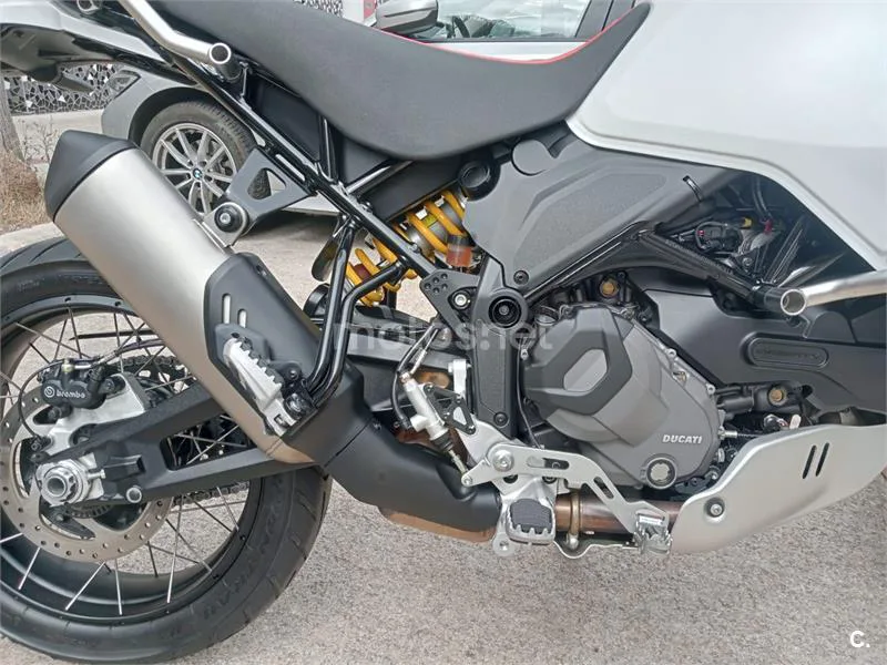 Ducati DesertX - Vista 8