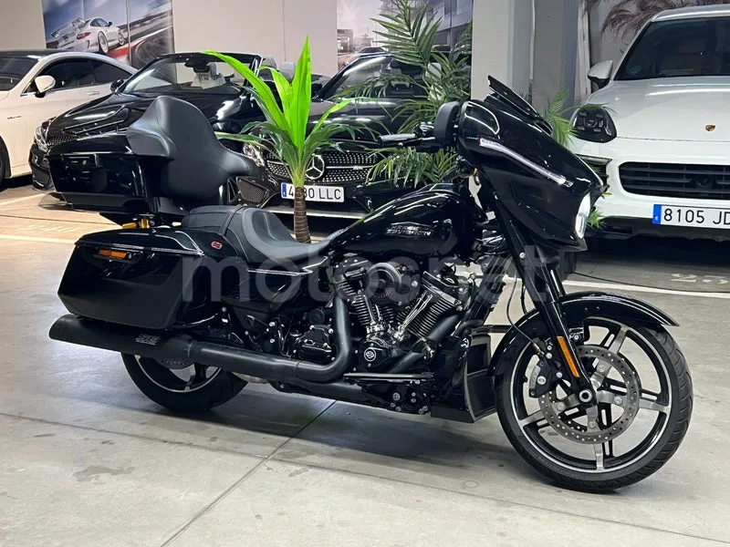 Harley-Davidson Street Glide 28.900 € 2024 Madrid - 1