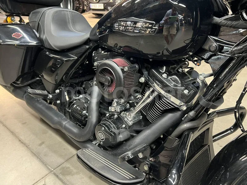Harley-Davidson Street Glide - Vista 11