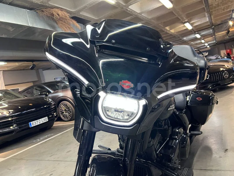 Harley-Davidson Street Glide - Vista 14