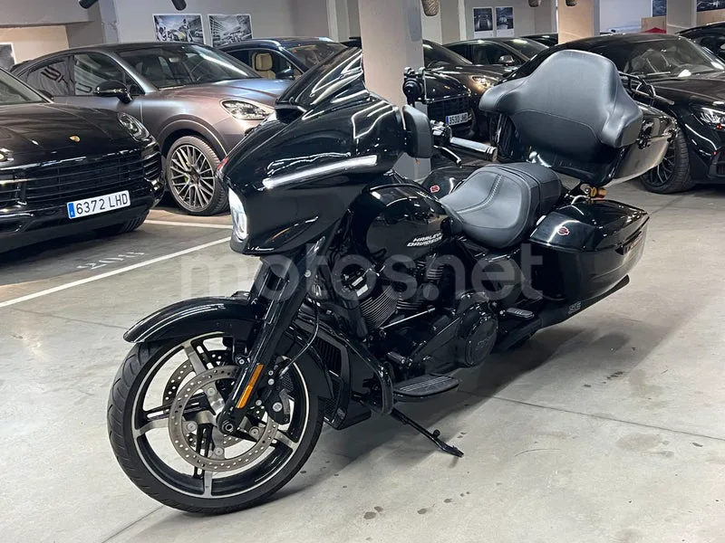 Harley-Davidson Street Glide - Vista 5