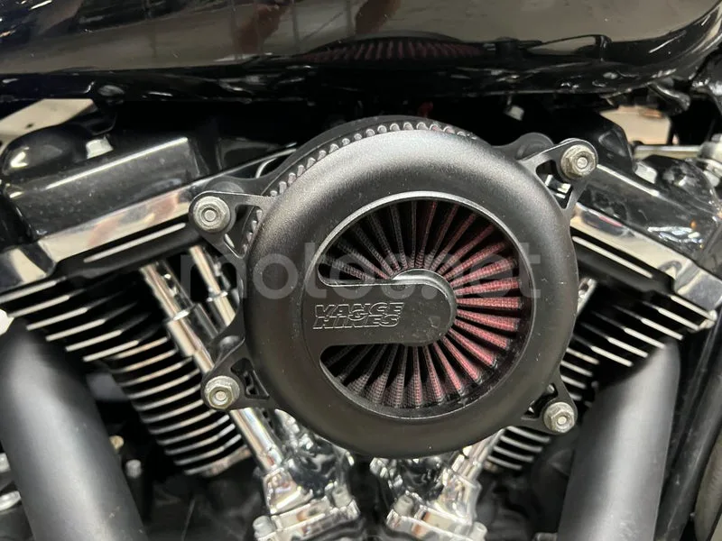 Harley-Davidson Street Glide - Vista 10
