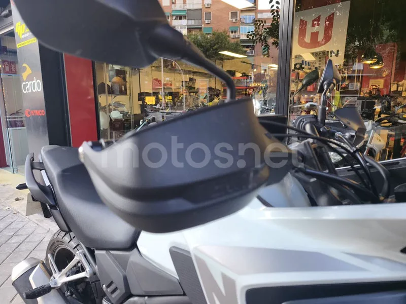 Honda NX500 - Vista 16
