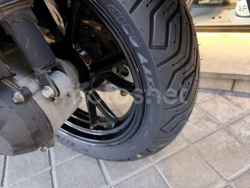 Kymco People GTi 125 - Vista 12