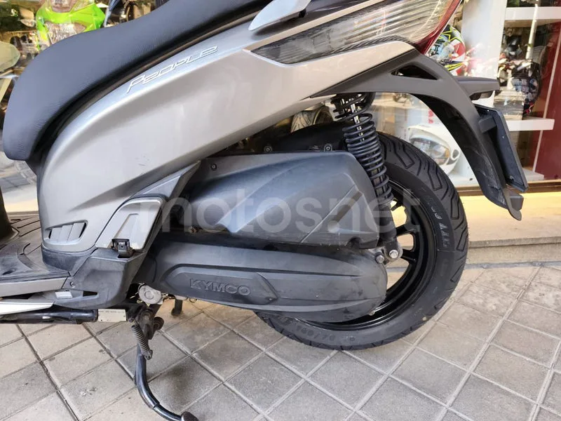 Kymco People GTi 125 - Vista 14