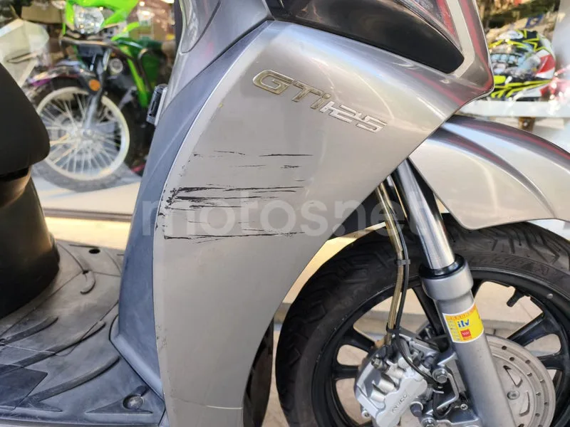 Kymco People GTi 125 - Vista 6