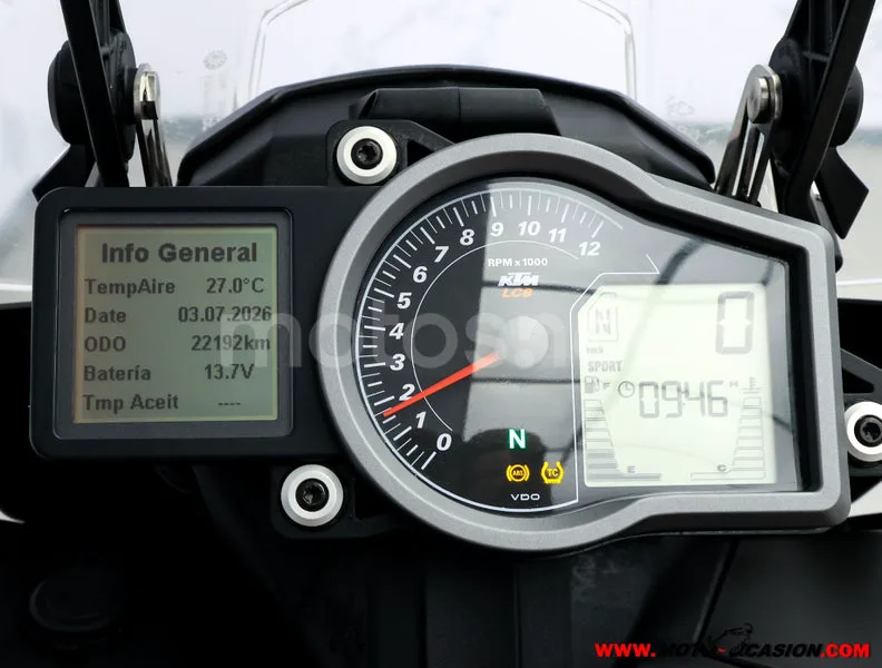 KTM 1090 Adventure - Vista 6