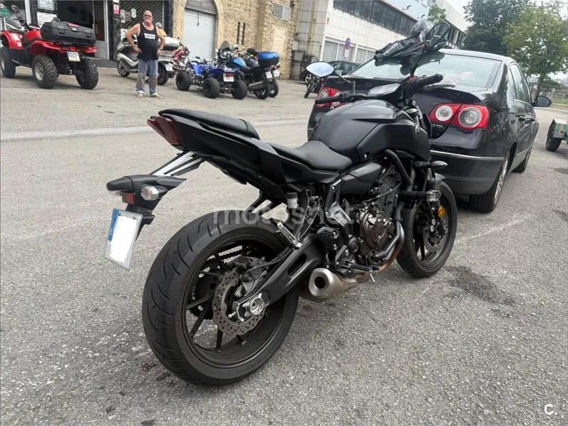 Yamaha MT-07 - Vista 5