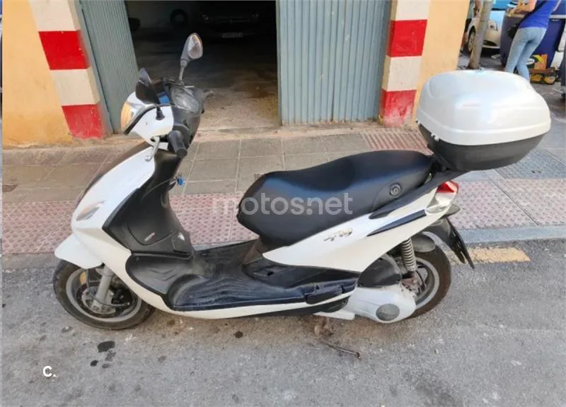 Piaggio Fly 125 1300 € 2013 Granada - 1