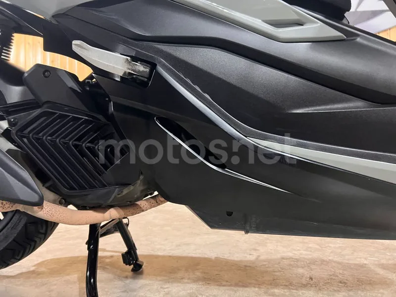 Honda Forza 125 - Vista 44