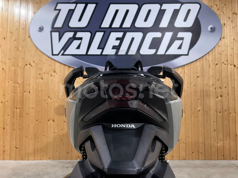 Honda Forza 125 - Vista 7