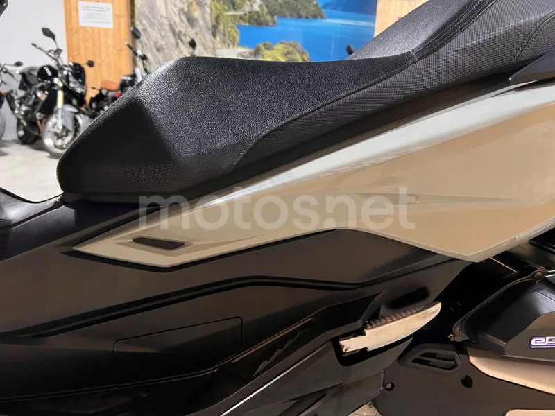 Honda Forza 125 - Vista 61