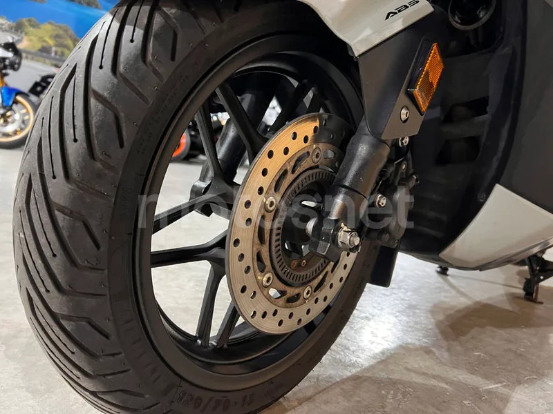 Honda Forza 125 - Vista 71