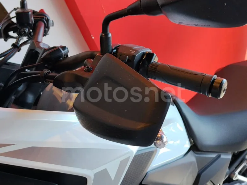 Honda NX500 - Vista 21