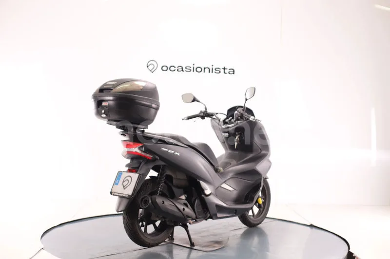 Honda PCX125 - Vista 3