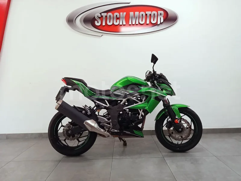 Kawasaki Z125 - Vista 7
