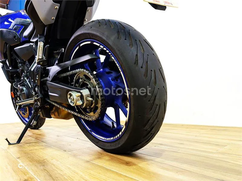 Yamaha MT-07 - Vista 10