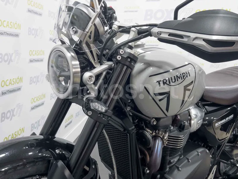 Triumph Scrambler 1200 - Vista 18
